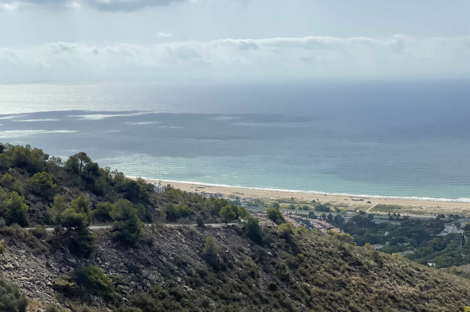 La plage de Castelldefels et une vue magnifique sur la Méditerranée