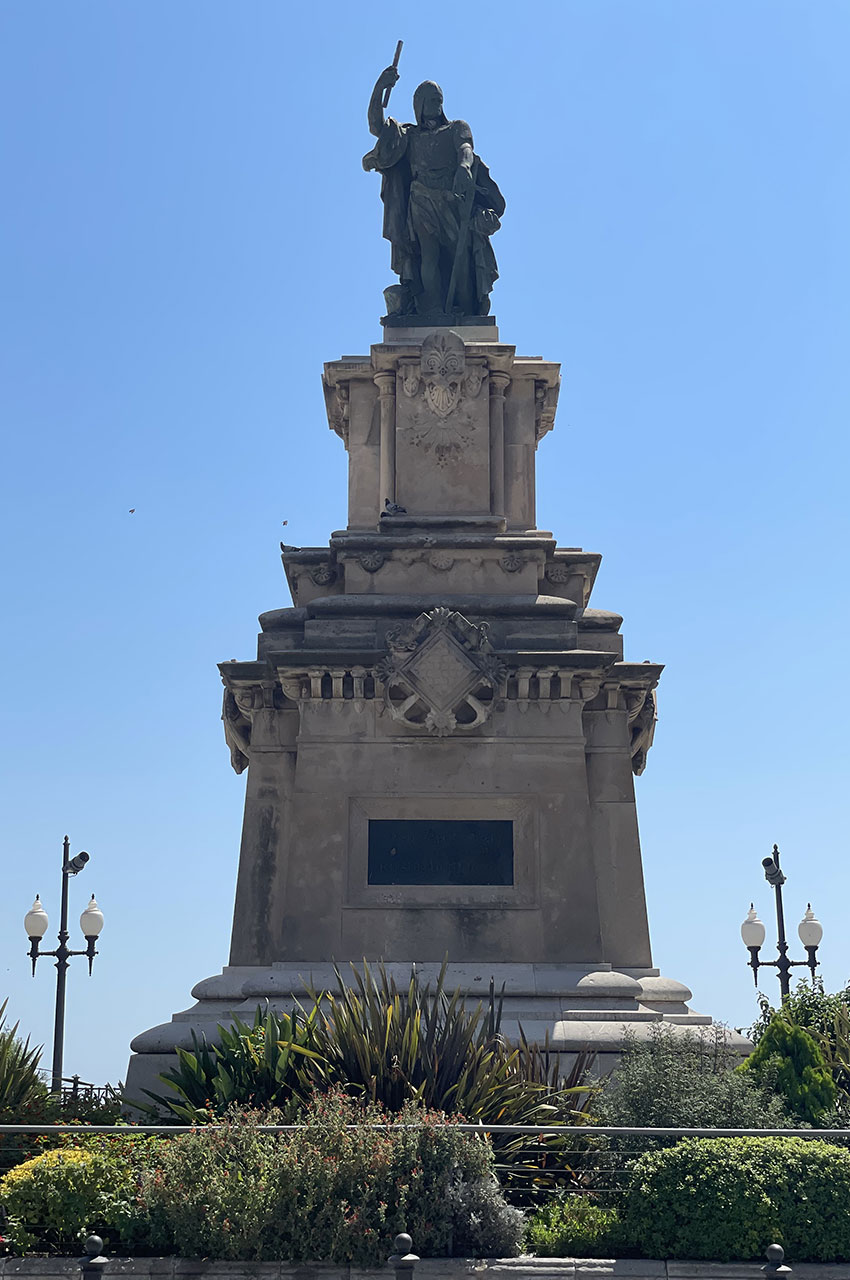 Monument à Roger de Llúria sur la Rambla Nova