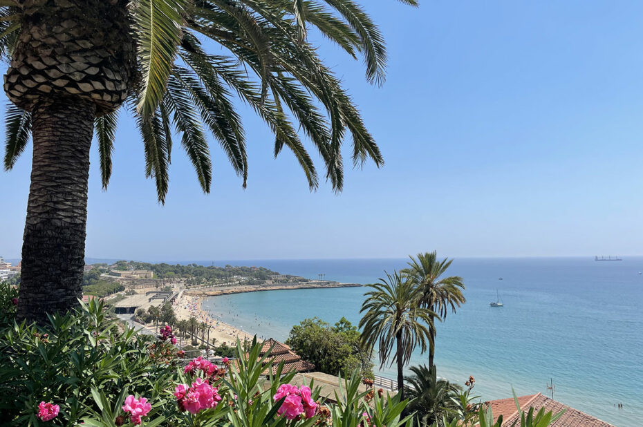 Vue splendide sur la plage El Milagro de Tarragone