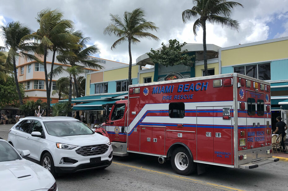 Ambulance sur Ocean Drive