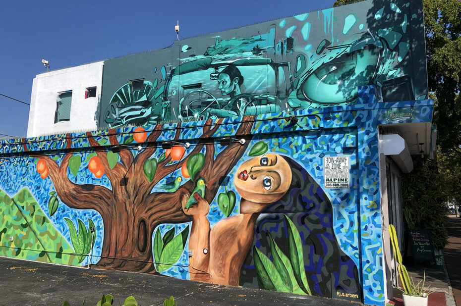 Une femme proche de la nature, street art à Little Havana