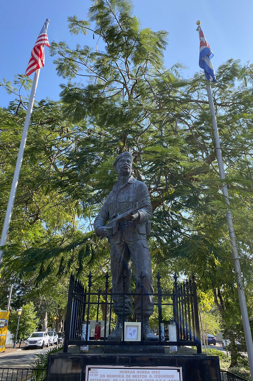 Statue de Nestor Antonio Izquierdo