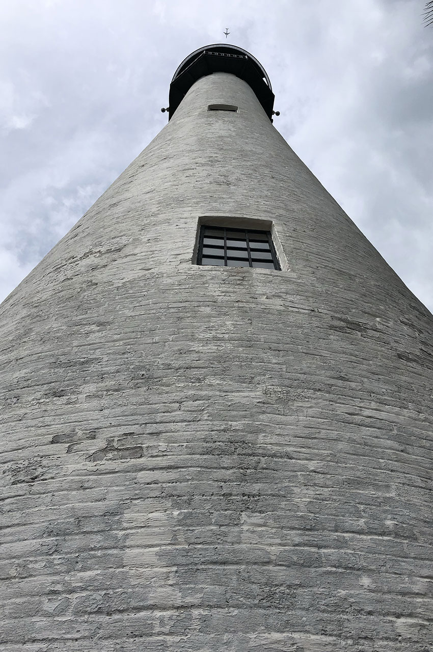 Le phare de Cape Florida fait 29 m de haut