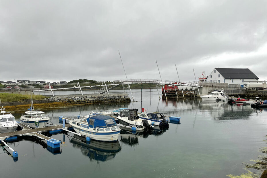 Temps pluvieux sur le port