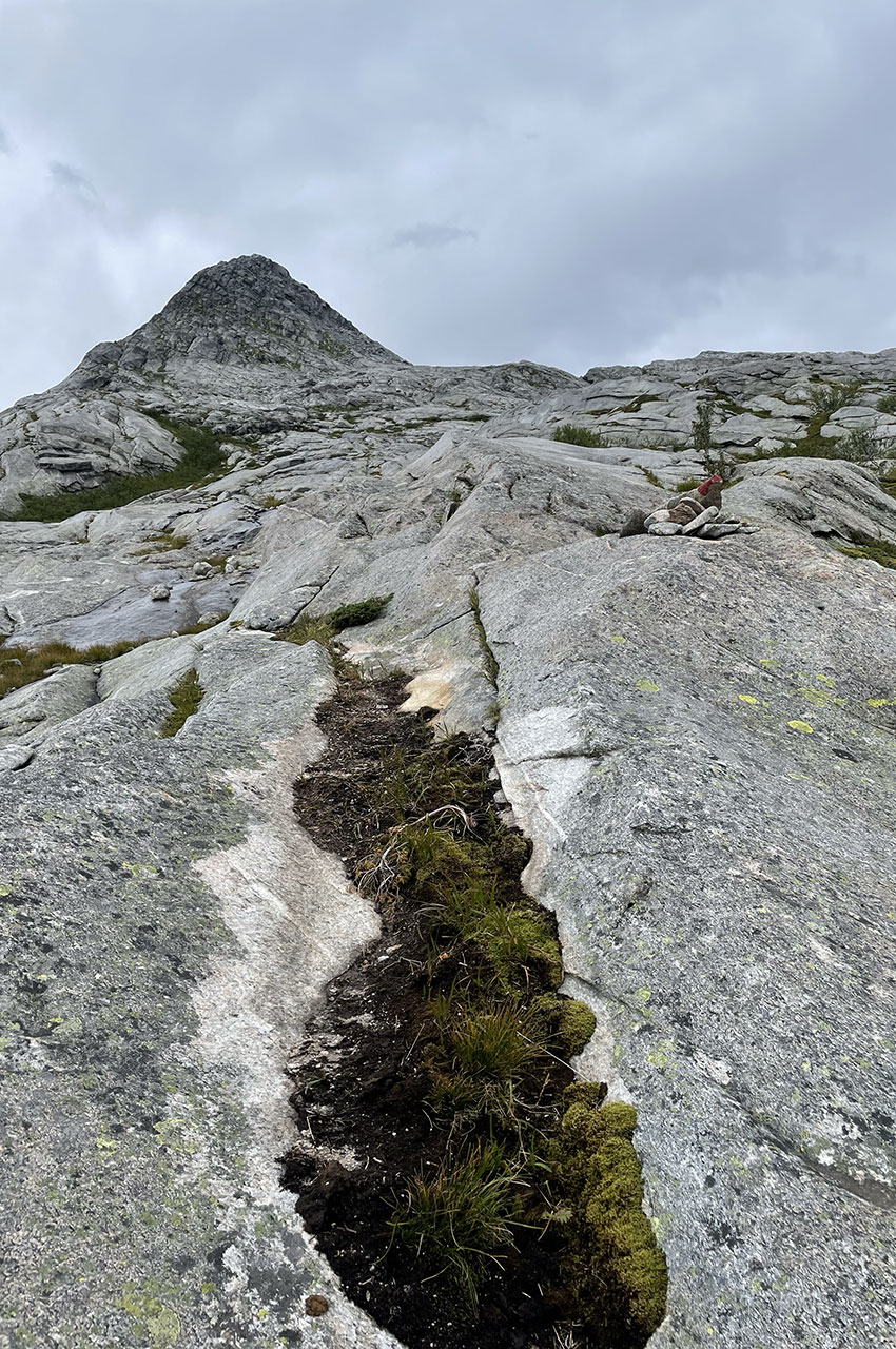 La montée sur les rochers est éprouvante