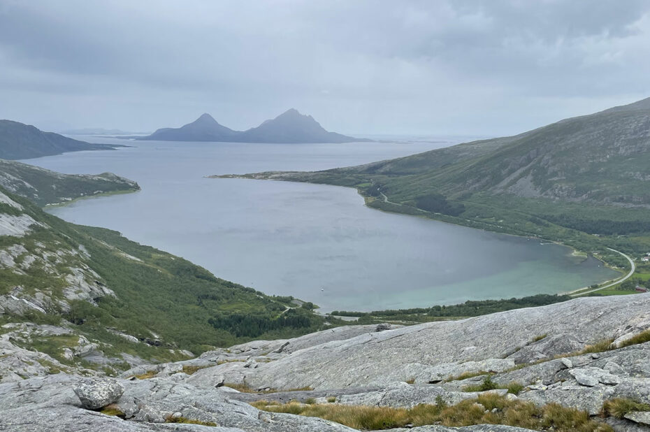 La pluie arrive par le fjord