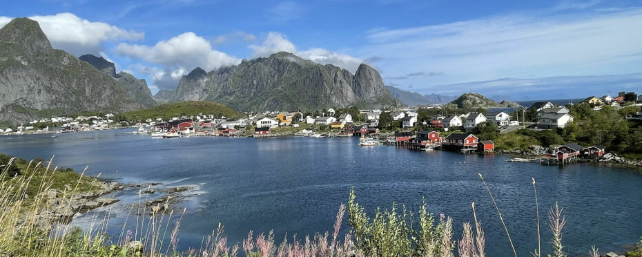 Le village de Reine, au cœur des îles Lofoten