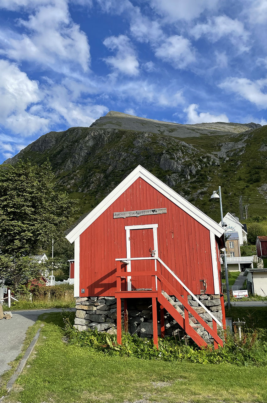 Maison rouge traditionnelle à Ramberg