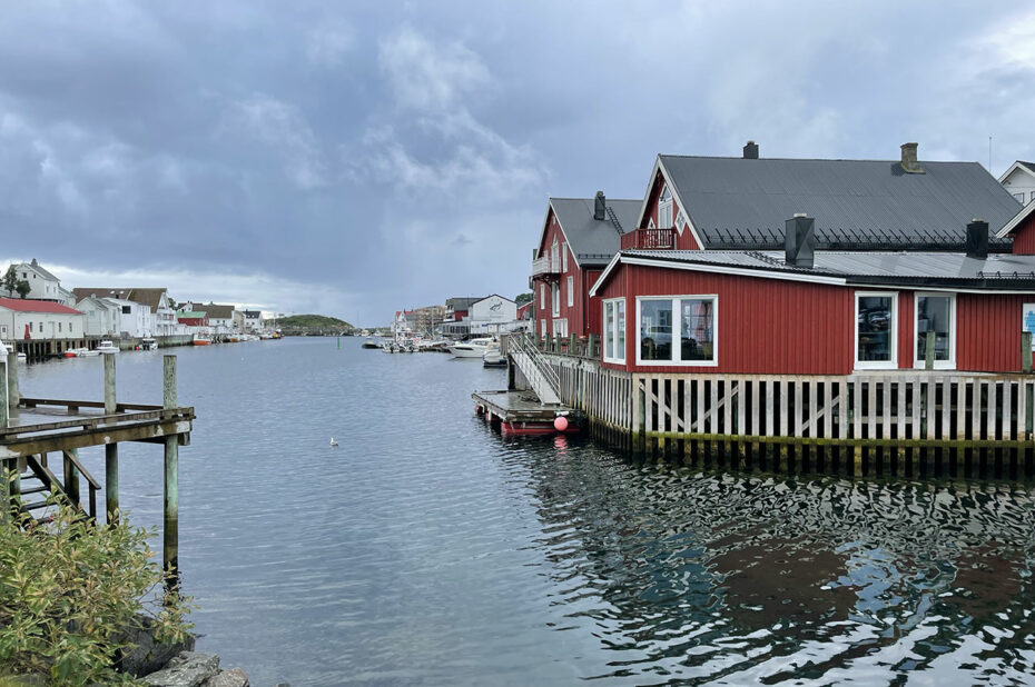 Maisons colorées dans le port