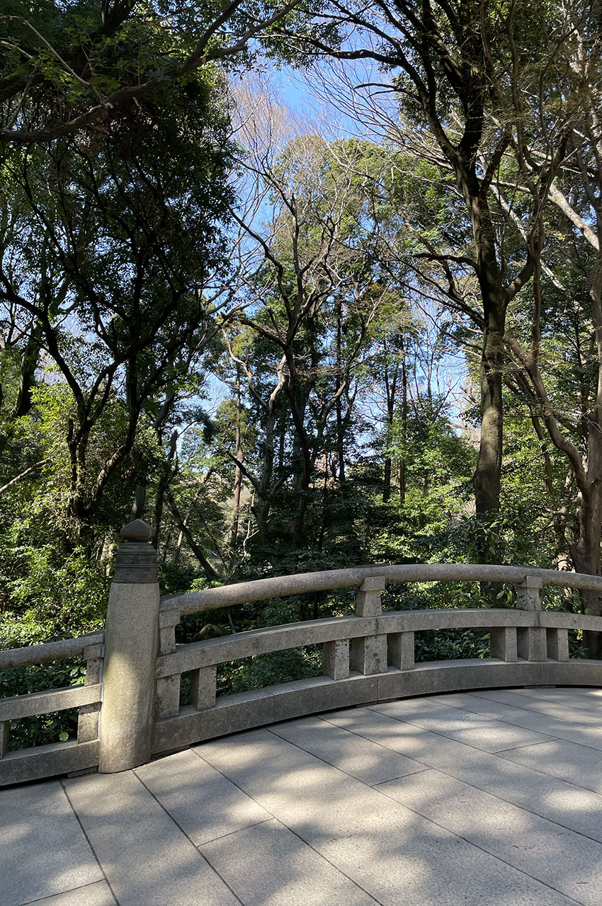 Petit pont au cœur du parc Yoyogi