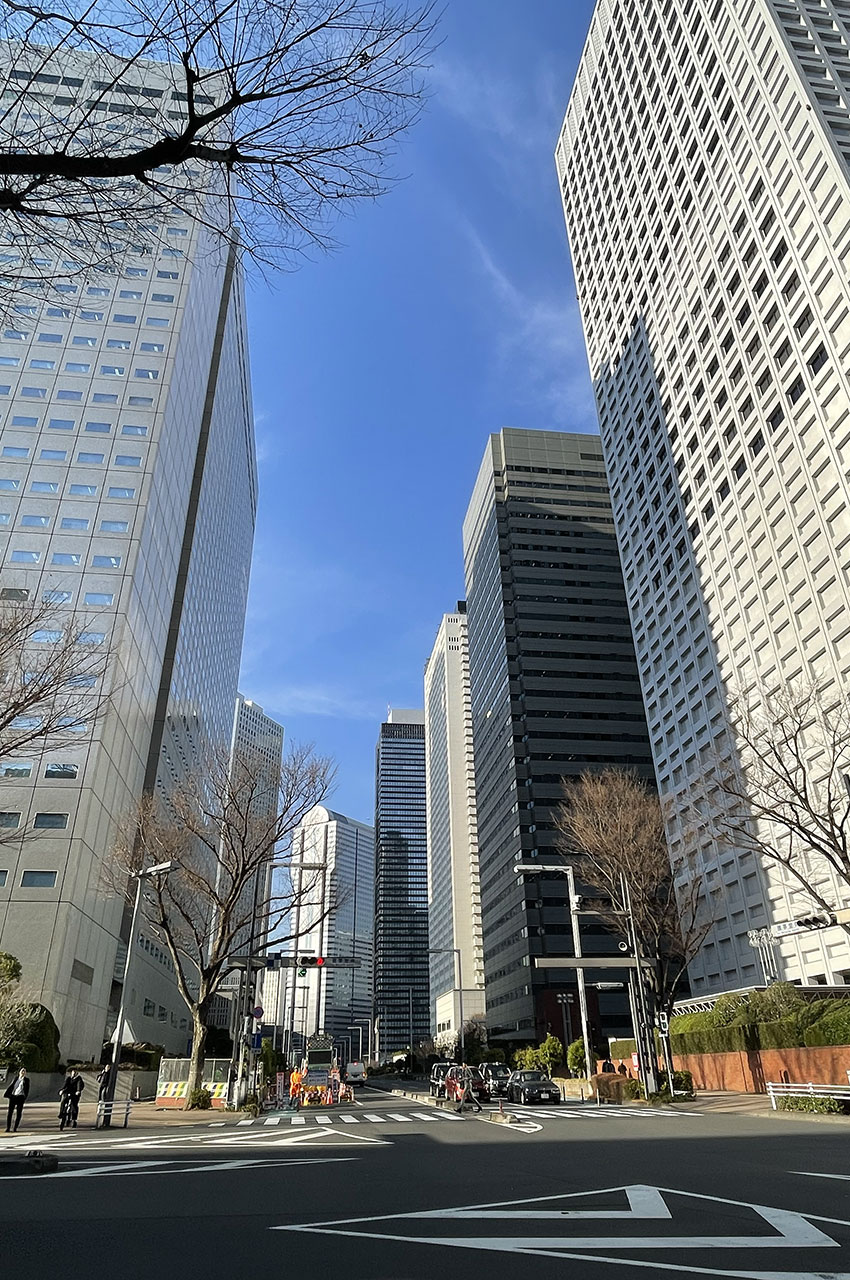 Au croisement de Minami Dori et de Gijido Street