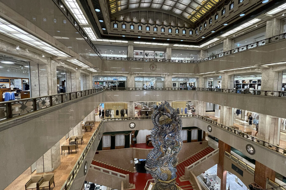 Mitsukoshi, temple du luxe à Nihonbashi