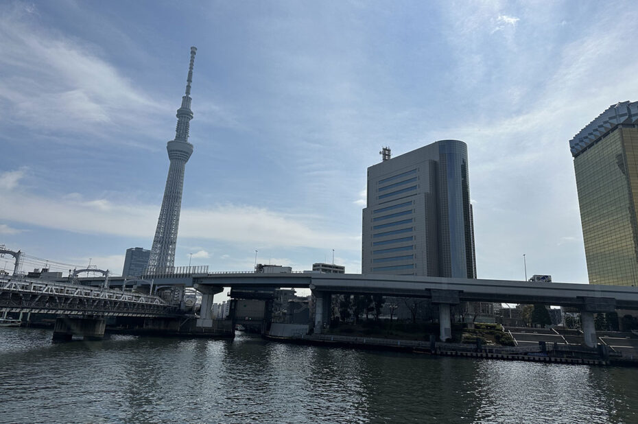 La rivière Sumida et la Tokyo Skytree La rivière Sumida et la Tokyo Skytree