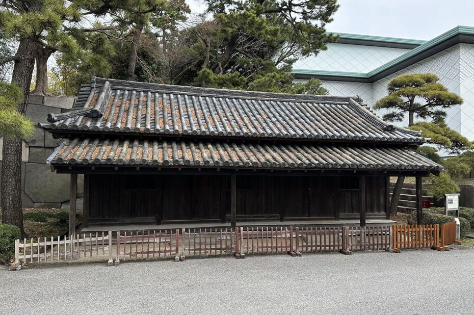 Le <em>Doshin Bansho</em> (poste de garde) date du shogunat Tokugawa (1603-1867) Le Doshin Bansho (poste de garde) date du shogunat Tokugawa (1603-1867)