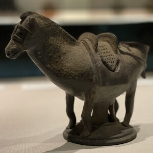 Récipient en forme de cheval