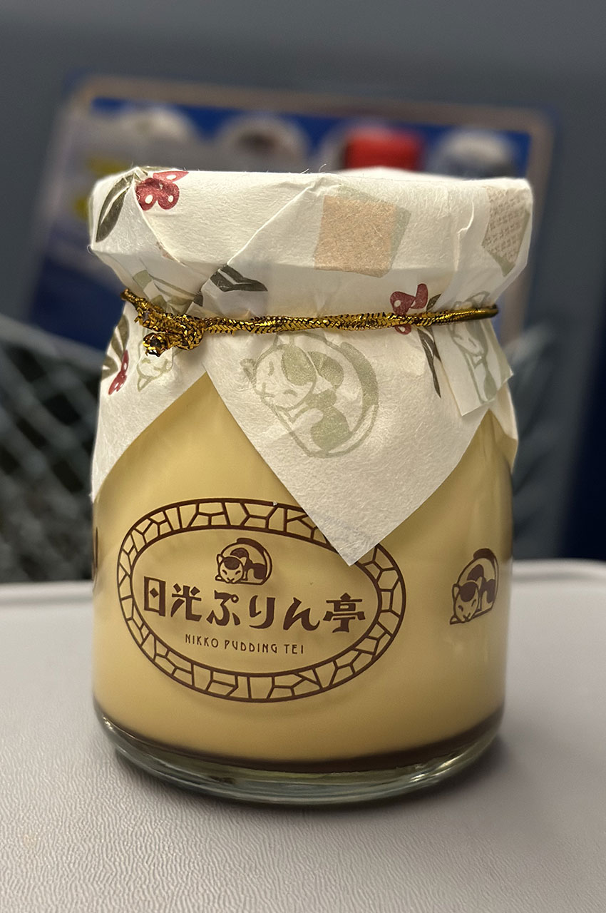Nikko pudding tei, douceur sucrée locale